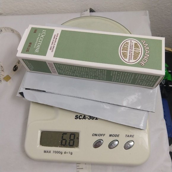 Loccitane Almond Delicious Hand And Nail Cream - 5.2oz/ 150ml. NIB - Picture 6 of 6